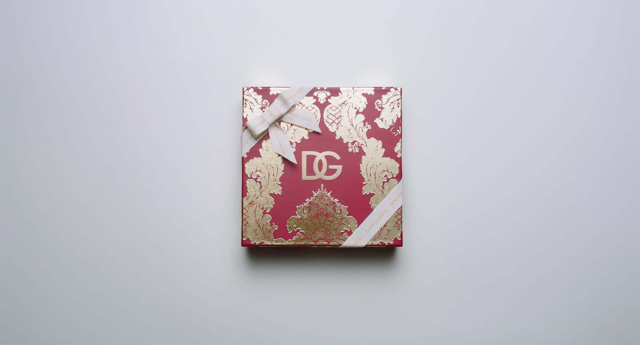 D&G Beauty_"Art of Gifting" by her